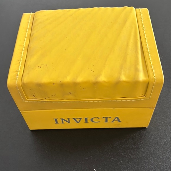 Invicta Gold and Blue Dive Watch - Picture 4 of 4